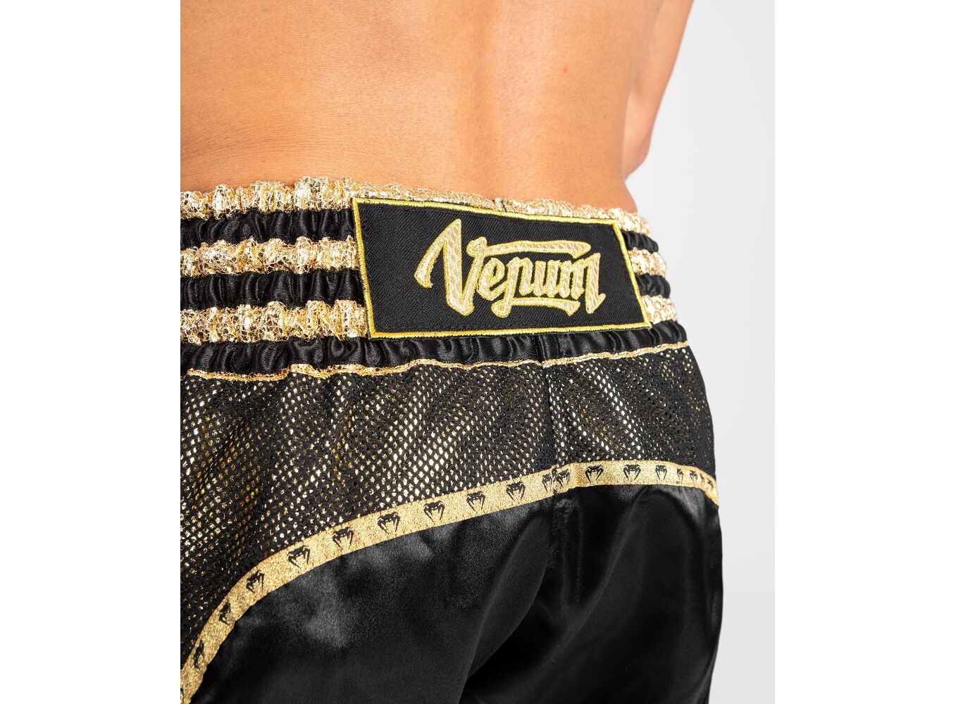 Venum Muay Thai Shorts Classic - Black/Gold - Venum